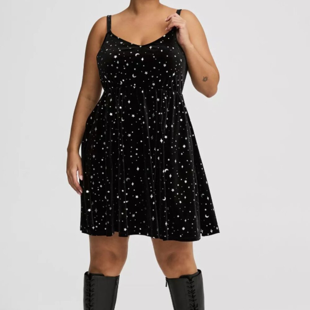 TORRID MINI STARGAZER DEEP BLACK VELVET FOIL PRINT SLEEVELESS DRESS 2 2X 18 20 - Picture 4 of 5